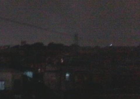 Duas casas desabam e um barranco desliza durante chuva forte em Manaus