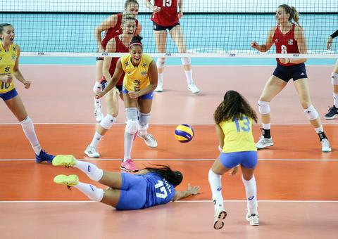 EUA massacra Brasil e segue na liderança da Liga das Nações