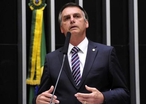 Bolsonaro tenta adiar julgamento no STF para depois das eleições
