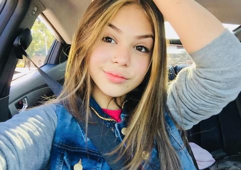   Melody impressiona em novo clipe super produzido: 'deu a volta por cima'