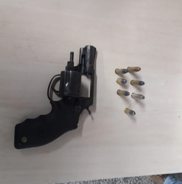 Dupla é presa após ser rendida por segurança enquanto tentava assaltar condomínio em Manaus