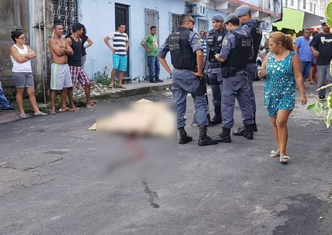 Flanelinha é executado com 3 tiros no meio da rua em Manaus