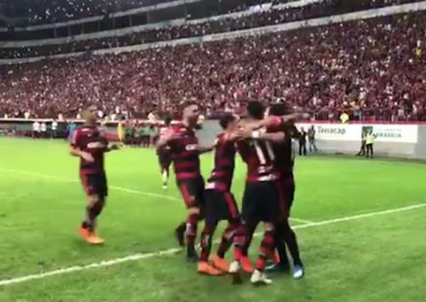 Flamengo se impõe e derrota o Fluminense em Brasília