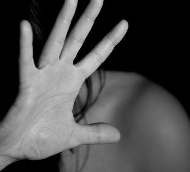 Homem é preso após ameaçar a mãe idosa de morte 