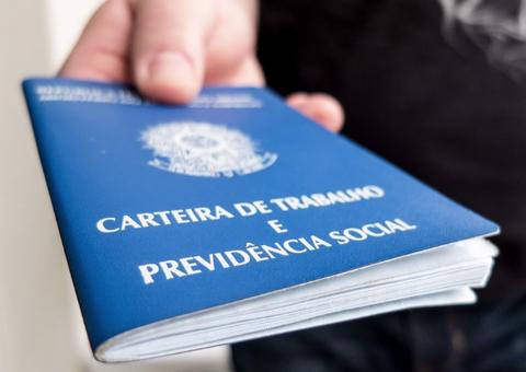 Empresas do comércio abrem vagas para almoxarife, cozinheiro e confeiteiro em Manaus