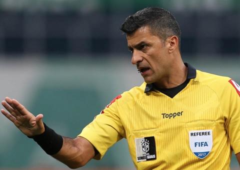 Projeto proíbe juiz de futebol de apitar partida do time de sua preferência