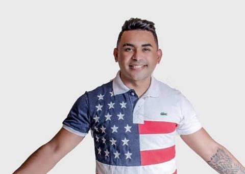 Cantor lança novo repertório no João de Barro, neste sábado 