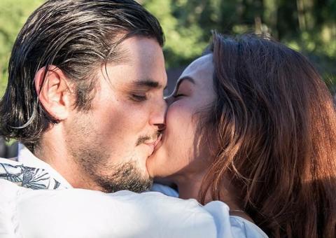 Veja fotos e vídeos do casamento surpresa de Yanna Lavigne e Bruno Gissoni