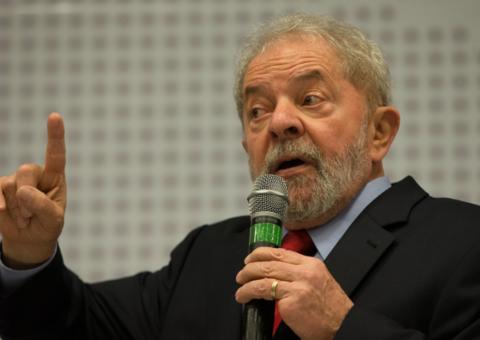 Lula escreve ‘Manifesto ao povo brasileiro’ e confirma candidatura à presidência pelo PT