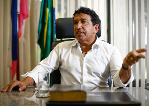 Magno Malta recusa convite de Bolsonaro e avisa que não será seu vice