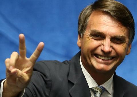 Sem Lula, Bolsonaro lidera pesquisa seguido de Marina Silva 