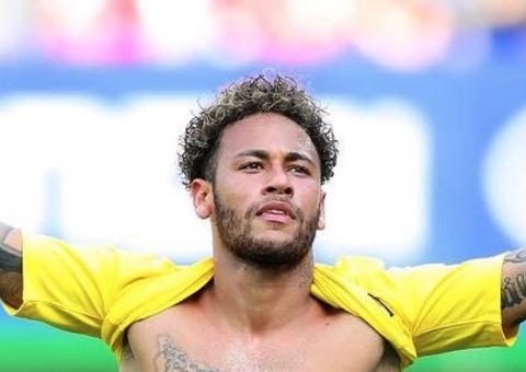  Após amistoso, Neymar reclama de violência dos austríacos 