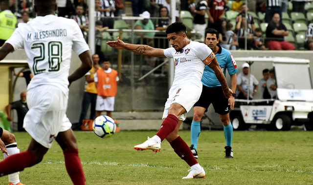 Fluminense é goleado pelo Atlético-MG e chega à terceira derrota seguida