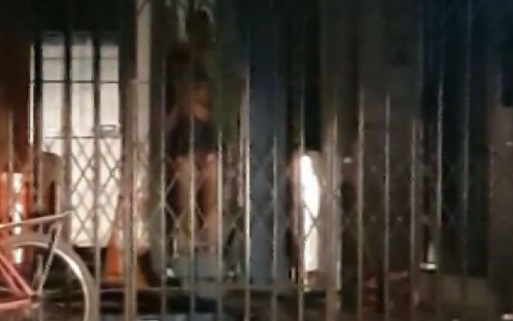 Homem faz ex-esposa e filha de 5 anos reféns 