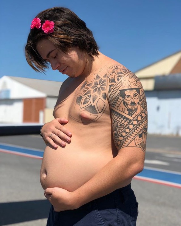 Um mês após início da dieta, Whindersson Nunes exibe barriga definida e faz alerta