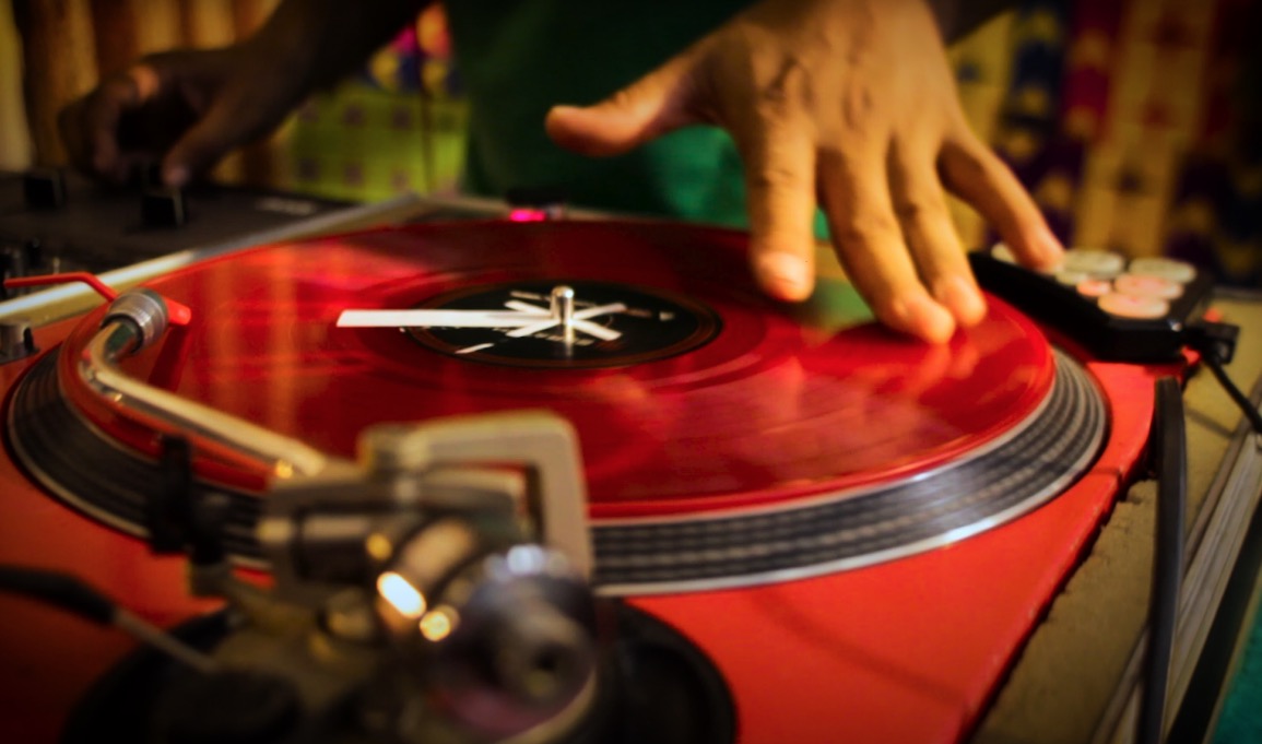 Teatro Amazonas recebe o lançamento da série audiovisual Mormaço Sonoro