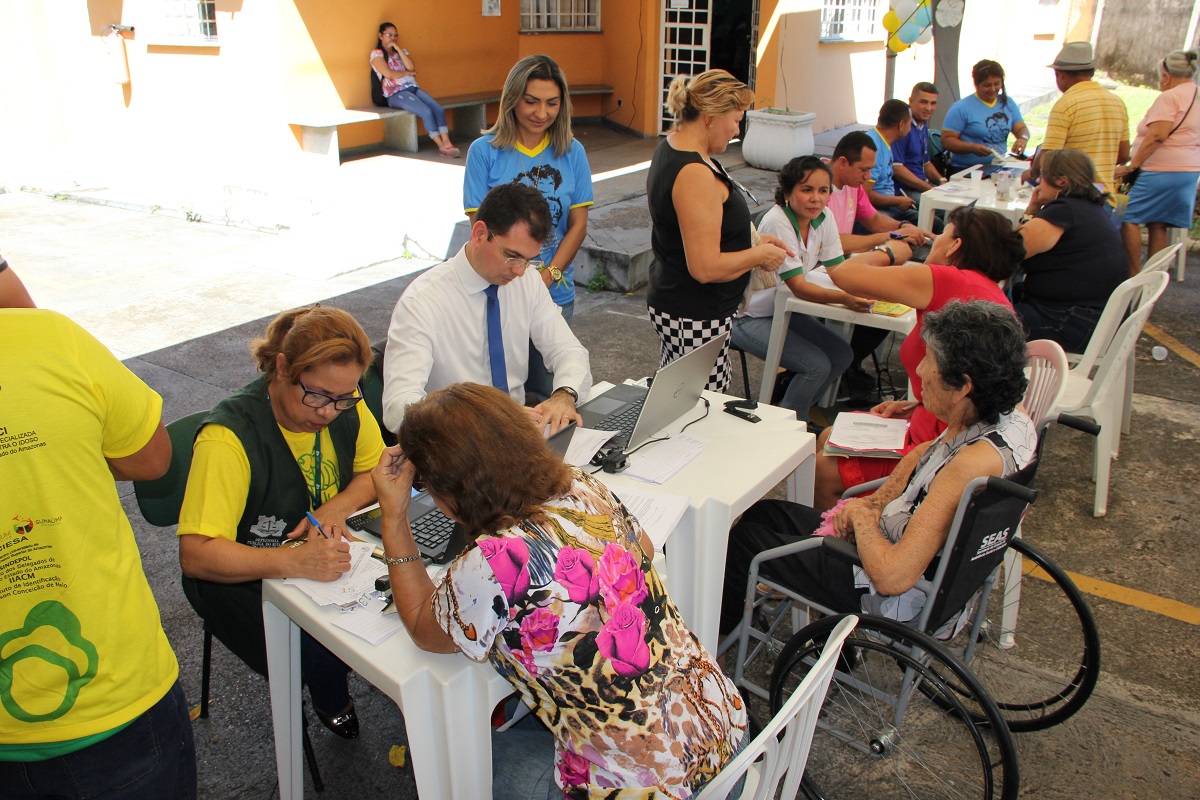 Defensoria Pública presta atendimento a idosos no Parque Dez até quarta-feira    