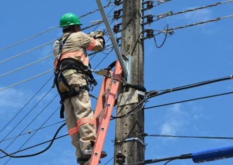 Funcionários da Eletrobras podem suspender greve nesta terça-feira