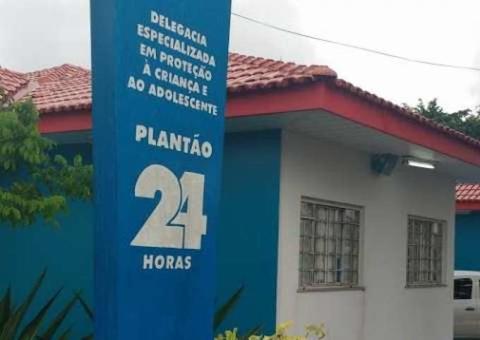 Mãe persegue suspeito de tentar estuprar filha e homem acaba preso em Manaus
