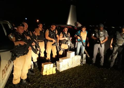  Dois são presos após pouso em estádio com helicóptero com drogas 