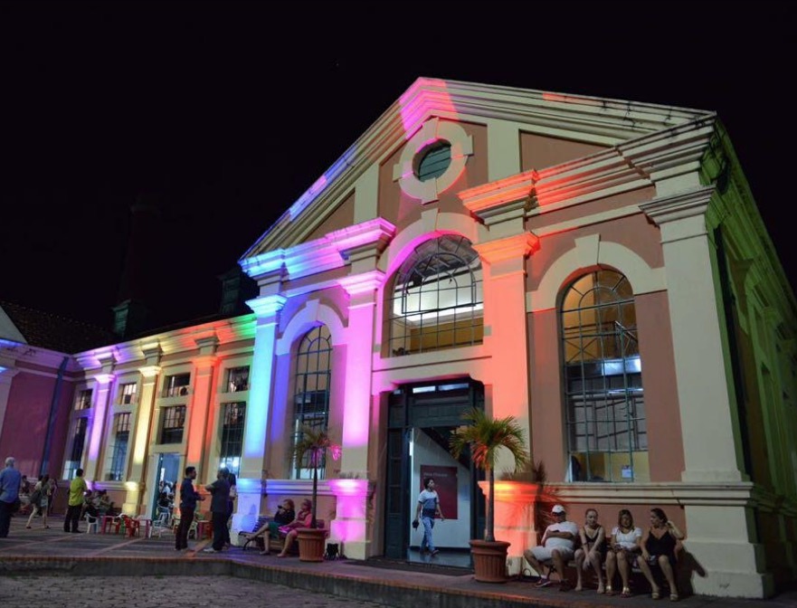 Artistas da exposição Amazonas Plural realizam oficinas na Usina Chaminé