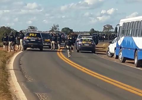 Polícias fazem operação para acabar com 'pedágios' indígenas  