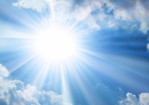  Saiba por que algumas pessoas espirram ao olhar para a luz do sol