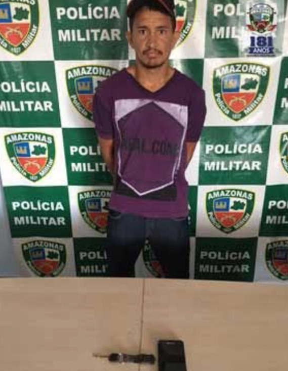 Foragido é preso com motocicleta e celular roubados em Manaus