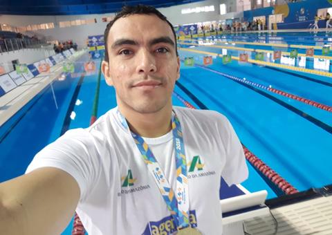 Atleta amazonense conquista medalhas de ouro e bronze no Circuito Brasileiro de Natação