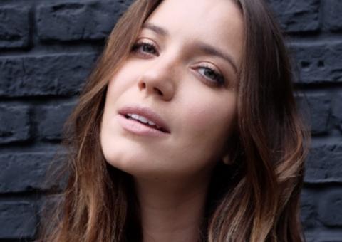 Nathalia Dill assume namorado e posta primeira foto do casal