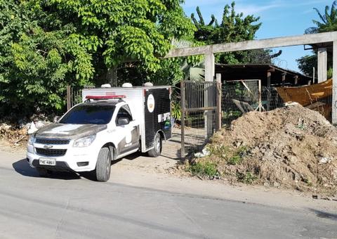 Filha é esquecida na escola e polícia descobre pais assassinados em Manaus