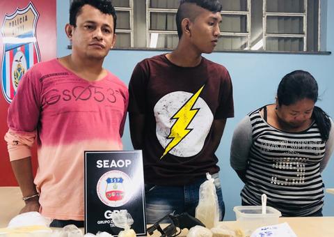 Ex-casal e comparsa são presos suspeitos de comandar tráfico em bairro de Manaus
