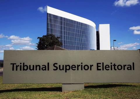 Candidato deve prestar contas de gastos com aeronave e embarcação, diz TSE