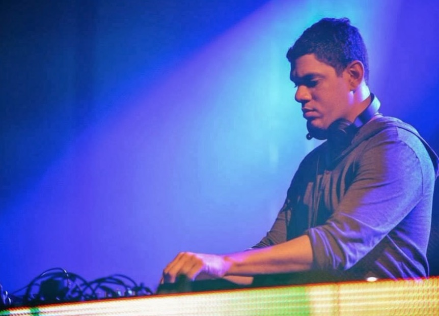 Dj Felipe Litaiff estreia projeto Sunset na Waker em Manaus