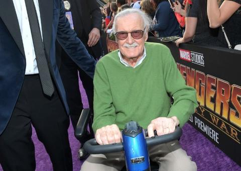  Após sofrer abusos, Stan Lee consegue ordem de proteção contra cuidador