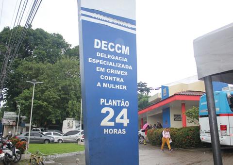 Homem é preso suspeito de espancar companheira em condomínio residencial de Manaus