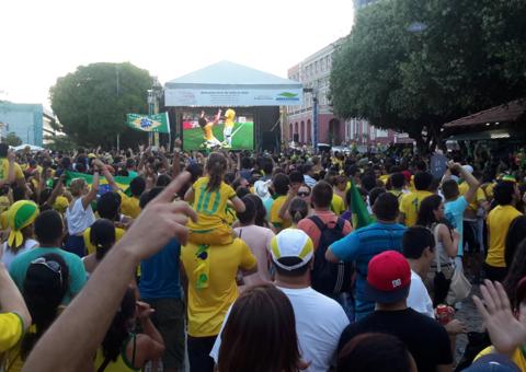 Jogos do Brasil na Copa serão transmitidos em telão no Largo de São Sebastião