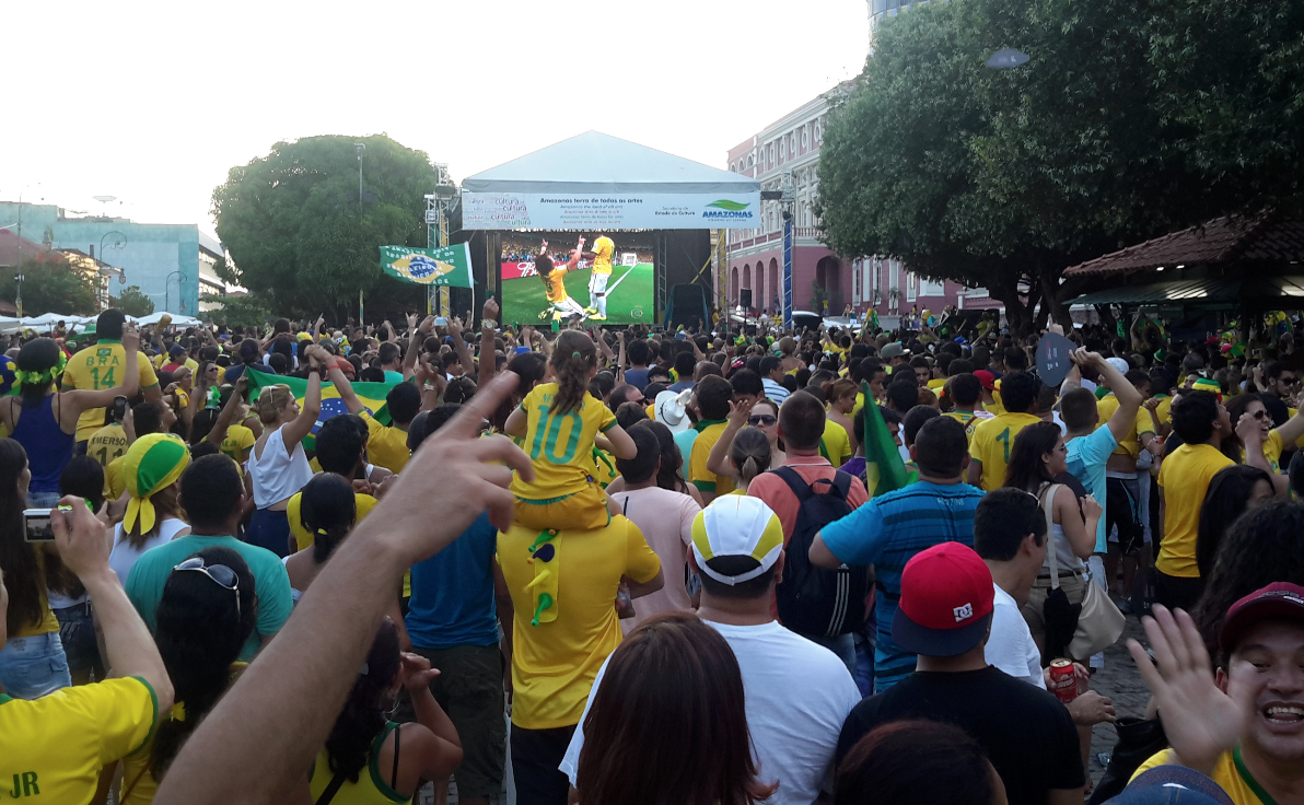Jogos do Brasil na Copa serão transmitidos em telão no Largo de São Sebastião