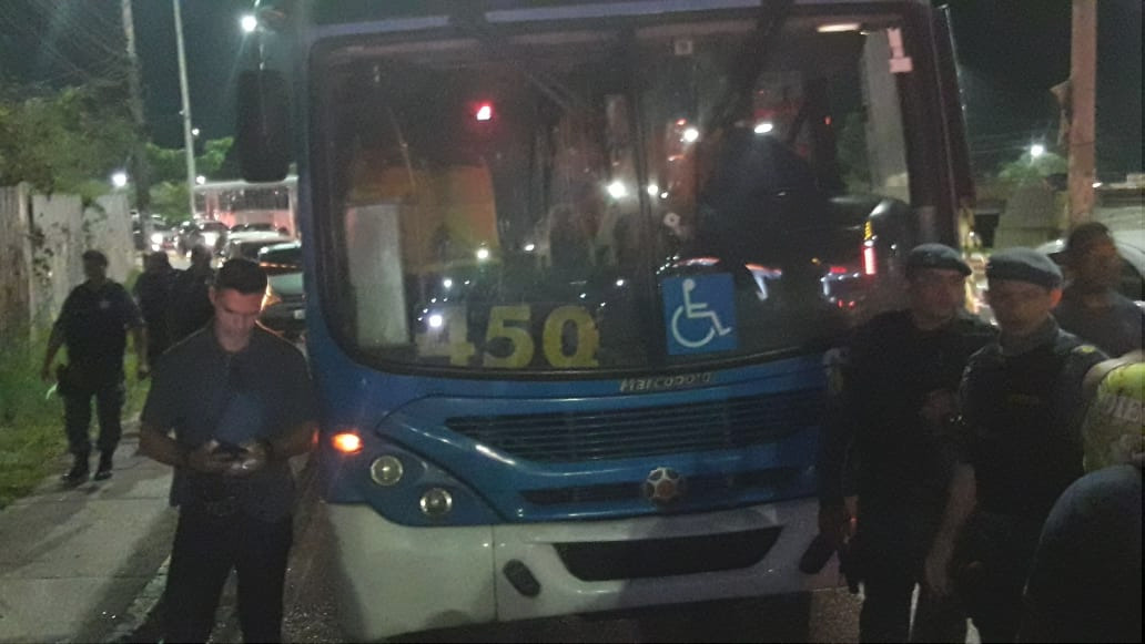 Motorista é morto a tiros durante assalto a ônibus em Manaus