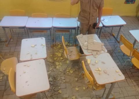Duas crianças ficam feridas após teto de escola desabar no Amazonas 