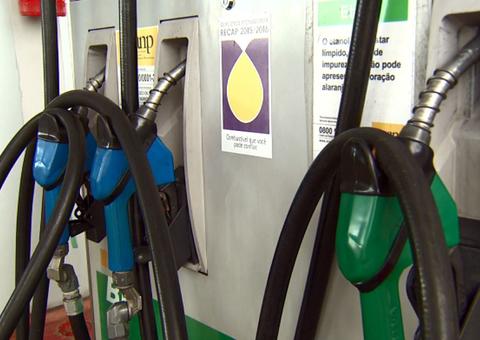 Petrobras reduz preço da gasolina nas refinarias em 0,89%  