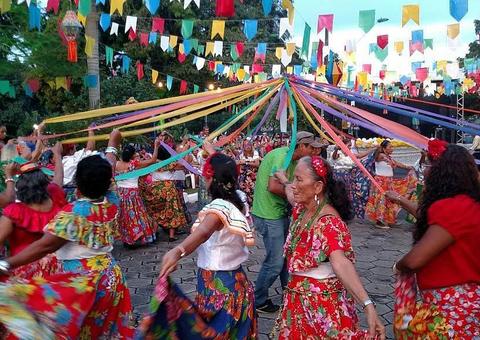 Comidas típicas, danças e brincadeiras juninas vão agitar os idosos da Fundação Dr.Thomas
