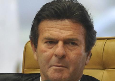 TSE exercerá poder de polícia contra fake news, diz Fux