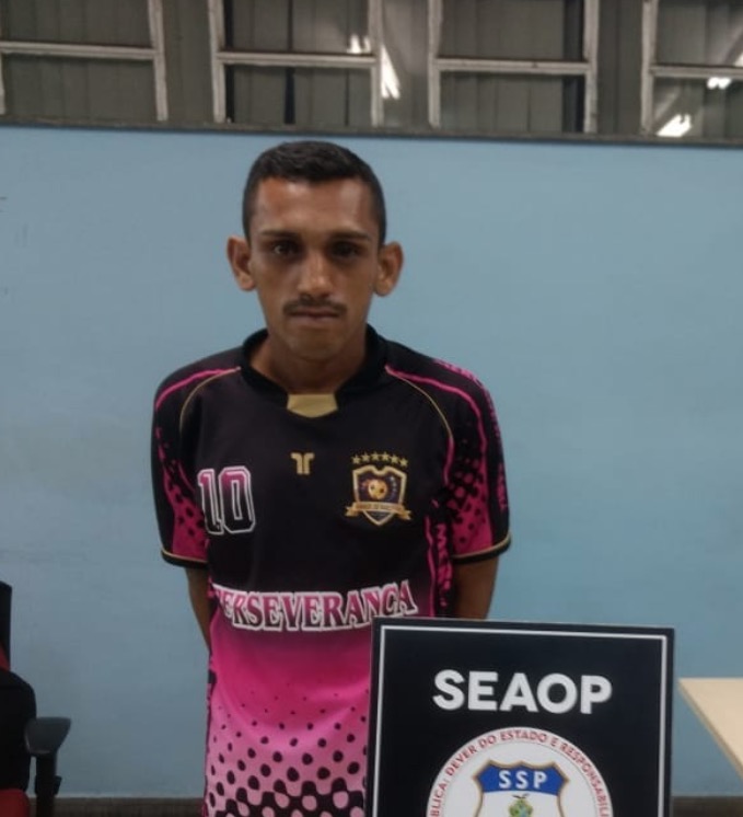 Suspeito de assassinato é preso enquanto passeava com motocicleta em Manaus