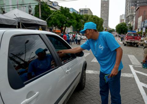 Cadastro de moradores e lojistas do Centro para Zona Azul começa nesta segunda