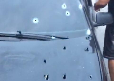 Dentro de carro, homem é surpreendido com mais de 20 tiros em Manaus