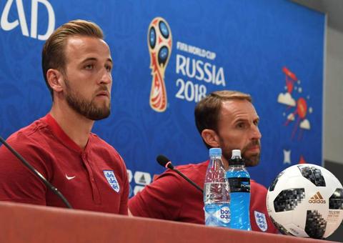 Inglaterra estreia na Copa para tentar deixar histórico ruim para trás