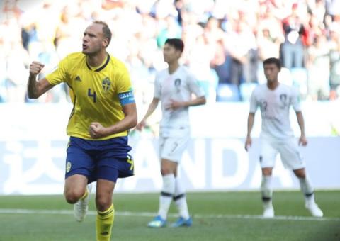 Suécia sufoca Coréia do Sul e vence com pênalti marcado com ajuda do vídeo