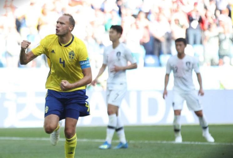 Suécia sufoca Coréia do Sul e vence com pênalti marcado com ajuda do vídeo