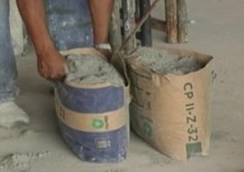 Empresas assinam acordo e reduzem peso de sacos de cimento para 25 kg